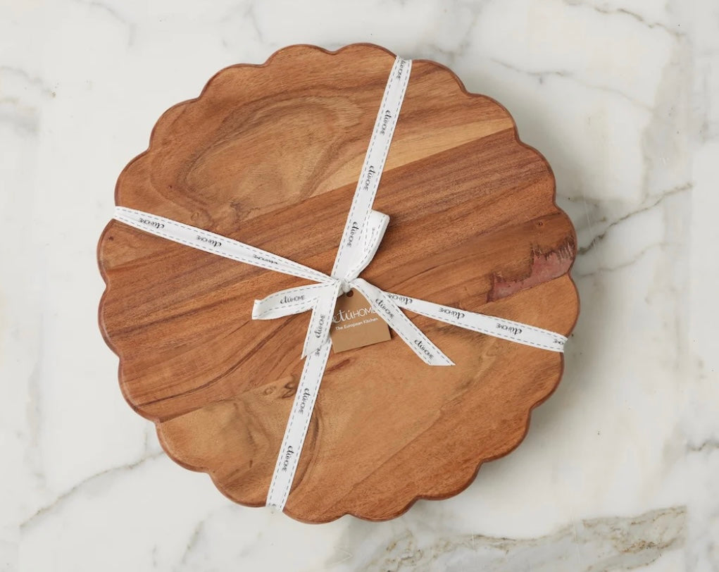 Natural Scalloped Trivet Large