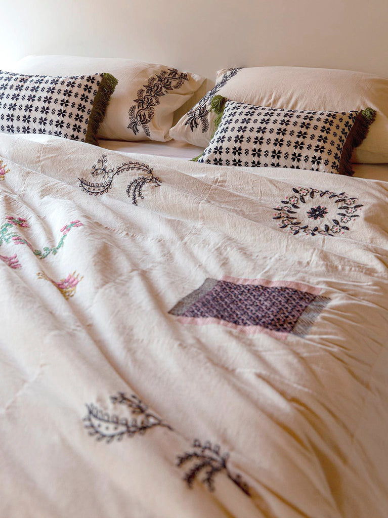 Lazybones Artist Sampler Duvet